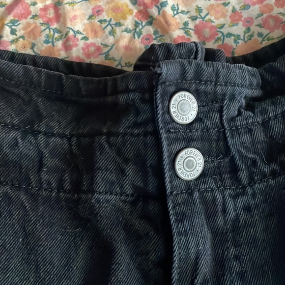 Paperbag Waist Shorts - Forever 21 Black Denim - Picture 2 of 4